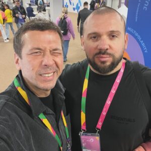 Andrey Merzlikin Instagram - Первый Всемирный Молодежный Фестиваль в Сочи!!!
20000 гостей из 188 стран!
Масштаб космический! Люди все в радостном настроение и в дружелюбных эмоциях! Ну и с погодой просто повезло!!! Такого марта я не припомню в Сочи!
Отдельная планета - 
Сириус. Когда-то это был Олимпийский парк.
Наше выступление перед гостями в ледовом дворце было эпичным! Такого сценического света, звука, экраны и камеры, у нас еще не было, плюс полный зал зрителей и высший пилотаж организации!
Тот момент, когда чувствуешь себя рок-звездой)))
.
#фреддимеркуринаминималках #сочи #сириус #вмф #шукшин #человекземли #весна #работуработаем😜 #ЗнаниеПервые #ЗнаниеТеатр