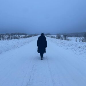 Andrey Merzlikin Instagram - В грозы, в бури,
В житейскую стынь,
При тяжелых утратах
И когда тебе грустно,
Казаться улыбчивым и простым -
Самое высшее в мире искусство».
 #Есенин
.
#вологодскаяобласть