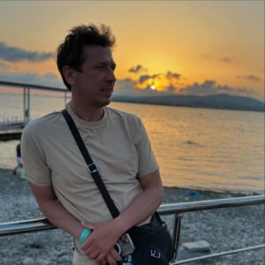 Andrey Merzlikin Instagram - Сегодня был необычайно хороший день, чтобы понять, что я живу.
.
#здесьисейчас
.
#закат #славабогузавсе #жизньэтоусилиевовремени
