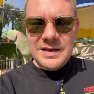 Andrey Shirman Instagram - Когда в семье есть жираф - всегда праздник