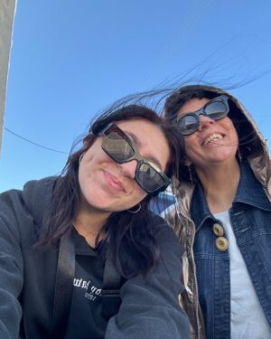 Andri Theodotou Instagram - Μας πήρε ο αήρ …. I love you @diwnhh #andros #vication #family #love #instagood #instadaily #wind #island #cute #daughter #holiday #beautiful #instalike