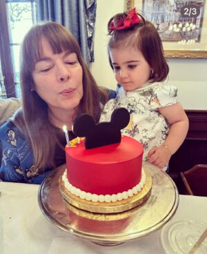 Andy García Instagram - Happy B Day to my Queen, here with my little Violette Rose