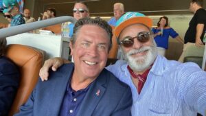 Andy García Instagram - Happy B Day to the GOAT! Dan Marino . In todays rules you’d throw for 10,000 yards !