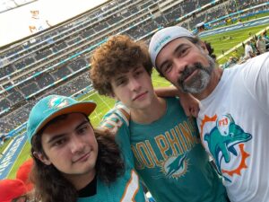 Andy García Instagram - Fins Up! Great game. Victory ! Family!!!