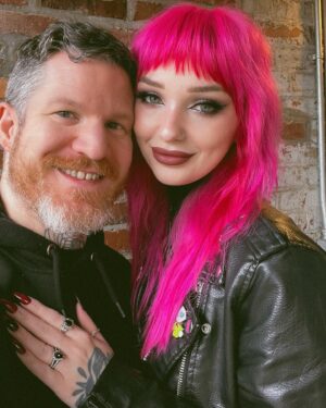 Andy Hurley Instagram - I’m marrying the love of my life❤️
