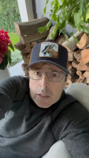Andy Lassner Instagram - Reminder to put yourself first👏