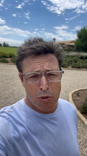 Andy Lassner Instagram - Happy Surprise Guest Saturday…