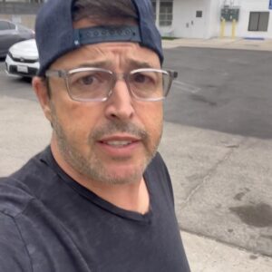 Andy Lassner Instagram - I’ll weather any weather for you…🌊⛈️☔️🌨️