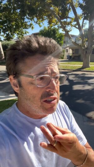 Andy Lassner Instagram - I hate that my videos end abruptly after 90 seconds. It’s hurtful, Instagram.