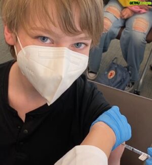 Andy Walken Instagram - Haven’t posted in ages....
But today! I got something interesting! I got my first Covid vaccine -Never been so excited to get poked with a needle in my life. Didn’t feel a thing😁 Highly recommend. #covidvacccine #pfizer #firstshot #covidbegone #vaccine #wecanbeheroes