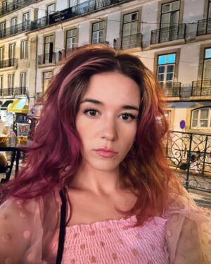 Aneta Kernová Instagram - I liked my pink hair, but I might have been the only one who liked it hahaha 💅🏻