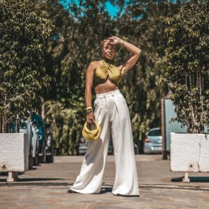 Aneta Sulek Instagram - Tento rok 32….
#thisyear32 #mommylife #spainwomen #womanstyle #spain #spainwomans #outfit