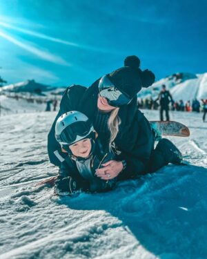 Aneta Sulek Instagram - Mom & Son 
Proud of you! 

#mommy ##mommylife #mommyandme #loveyou #loveyouson #son #sierranevadagranada #sierranevadaespaña #mountain #spain