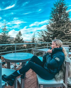 Aneta Sulek Instagram - @maribelsierranevada 

#ski #mountains #mountain #sierranevada #sierranevadas #mountain #happylife #šťastná