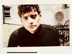 Aneurin Barnard Instagram - Myself with two of my favourite fans! 🤪
