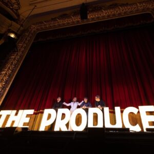 Àngel Llàcer Instagram - ¡Ha llegado el momento de poder anunciarlo! 

💡THE PRODUCERS💡 será el nuevo musical que podréis ver en el Teatro Tívoli a partir de septiembre. Con muchas ganas de empezar esta nueva aventura, con la mejor compañía! 

Las entradas ya están a la venta y las AUDICIONES ABIERTAS👏🏽⏳

📸Miquel González