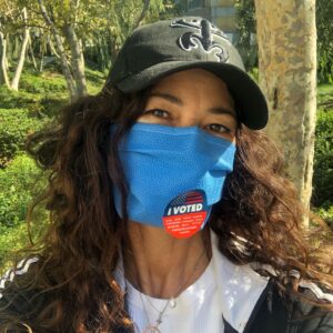 Angela Alvarado Instagram - VOTE 2020 #boricuasvoting #votehimout2020 #power #freedom #protecourhealthcareworkers #wearamask😷 #bigbluemaskusa @bigbluemaskusa