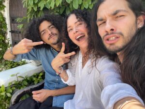 Angela Alvarado Instagram - Mother’s Day with the loves of my life! #mothersday2021❤️ #blessed #family #grateful #sons #happylife #amoresdemivida @redamorosa @revelationman @naturalmodelsla