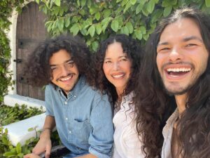 Angela Alvarado Instagram - Mother’s Day with the loves of my life! #mothersday2021❤️ #blessed #family #grateful #sons #happylife #amoresdemivida @redamorosa @revelationman @naturalmodelsla
