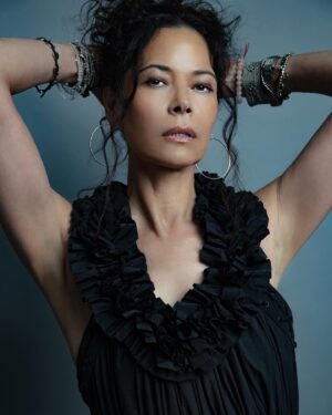 Angela Alvarado Instagram - 2021... BRING IT!!! #newyear #release #newstart #rebirth #power #strength #love #connection #create #health #breathe #peace #blessed #family #laughter #adventure #gratitude #palms37:4 #naturalmodelsla @naturalmodelsla photo by: @mclarenray