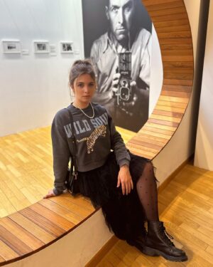 Angèle Vivier Instagram - Expo Doisneau à Megève 📷🎞️😍
