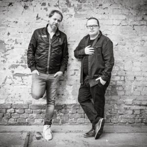 Angelo Kelly Instagram - Wir haben so lange darauf gewartet endlich unsere MIXTAPE Tour Vol. 3 zu spielen und jetzt haben wir bereits mehr als die Hälfte der Shows gespielt. Wir genießen jetzt die letzten 8 Konzerte und dann geht es im Sommer mit der neuen Best Of MIXTAPE program weiter 🥰 Danke für so viele unvergessliche Momente mit Euch 👏❤️🎉