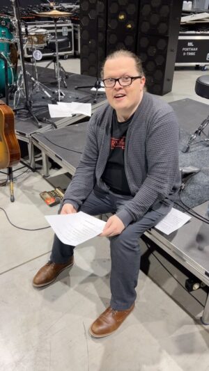 Angelo Kelly Instagram - Die letzten Vorbereitungen für die MIXTAPE Tour 🤓