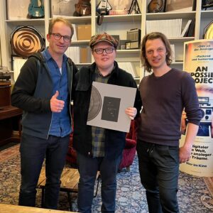 Angelo Kelly Instagram - I had a great time in Vienna doing some Promotional work for my album „Grace“. Now I’m on my way to Germany for a full week of Promo.