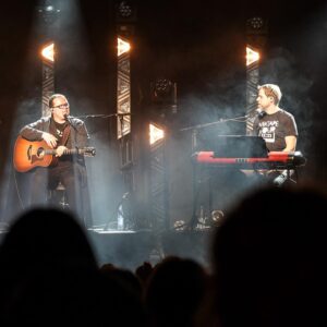 Angelo Kelly Instagram - It’s great being back on Tour and sharing my love for music with you all 🥰 

#angelokelly #matthiaskrauss #mixtape @matthiaskraussofficial 

Pictures: @aeskimo_sven