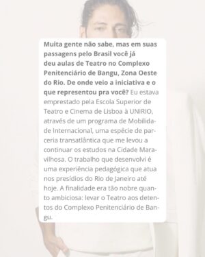 Ângelo Rodrigues Instagram - Levei este tórax até ao outro lado do mundo e confirmei que por lá folia é coisa que abunda. Mas apesar da agitação carnavalesca de uma cidade como o Rio de Janeiro, o meu coração estava todo capital da Bolívia, em (La) Paz. Este provérbio hindu encaixa como uma luva: “um coração que está em paz, vê festa em todas as aldeias”. Foi com este espírito que conversei com a @revmensch , com a ajuda dos imprescindíveis que destaco em baixo. Encontram trechos da entrevista nos outros slides.

Fotos @sergiorbaia 
Styling @aledupratoficial 
Agenciamento @am_company @atilamigliari 
Assessoria @natashasteinassessoria