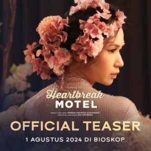 Angga Dwimas Sasongko Instagram - Teaser film baru saya. Best selling novel. Romance. A-list actors. Classical music. Celluloid 35mm. Celluloid 16mm. Digital 8K. Digabung jadi satu untuk pengalaman nonton yang seru di layar lebar.

@heartbreakmotelfilm 1 Agustus di Bioskop.

Nonton ya, temen - temen. Kasih komentar kamu setelah nonton teasernya.