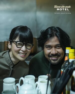 Angga Dwimas Sasongko Instagram - Diliat-liat Ava @laurabas kalo lagi sama Raga @chicco.jerikho senyum-senyum terus, nih. 

Ava, nggak pengen nanya “What are we?” ke Raga?? 🫣

Cari tau status resminya Ava dan Raga di bioskop 1 Agustus 2024!

#HeartbreakMotel #HeartbreakMotelFilm