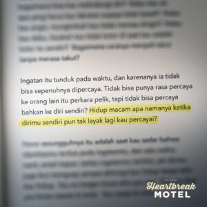 Angga Dwimas Sasongko Instagram - Rasanya begitu pelik. Jangankan percaya ke orang lain, percaya ke diri sendiri pun sulit.

Bagaimana ya agar bisa berdamai dengan hal ini?

#HeartBreakMotel #HeartBreakMotelFilm