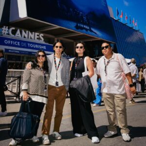 Angga Dwimas Sasongko Instagram - Kementerian Perdagangan & Ekonomi Kreatif, Republik Keramat Cilandak di Marchè du Film de Cannes. 😅😅

📸 @armanfebryan