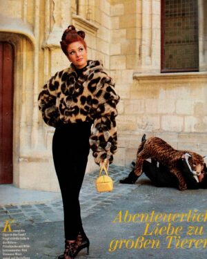Angie Everhart Instagram - #man #eater  lol