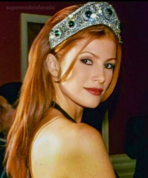 Angie Everhart Instagram - This #photo was taken at the Russian Embassy NYC. The jewels were thought to be of the Russian Czars. It was an evening to remember, and they gifted me with an amazing black and white photograph of the 3 beautiful young Czars. #greatmemories❤️ #tb Happy Sunday!