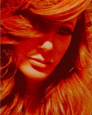 Angie Everhart Instagram - #redalert #red #redhair #redhairdontcare #redhead #redheadsofinstagram #redheadsmagazine