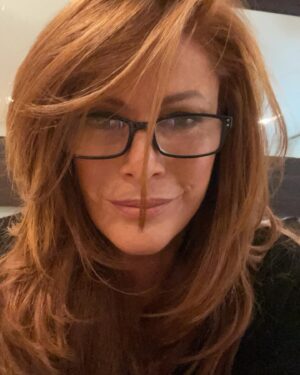 Angie Everhart Instagram - Got a #haircut @theeginocolombo is #amazing Thanks G! #redhair #redhead #redheadsdoitbetter #redheadsmagazine #realredhead ❤️❤️❤️