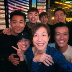Angus Hsieh Instagram - 生日好多驚喜，
謝謝你們的祝褔！真心感動❤️
也謝謝所有留言祝褔的朋友們！
我覺得自己很幸褔❤️❤️❤️

也祝褔身邊家人、朋友們
平安健康、開心幸褔！拿金牌🥇🥇🥇