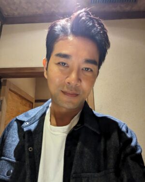 Angus Hsieh Instagram - 終於帶媽媽來吃我最愛的日料😋❤️