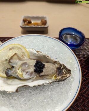 Angus Hsieh Instagram - 終於帶媽媽來吃我最愛的日料😋❤️