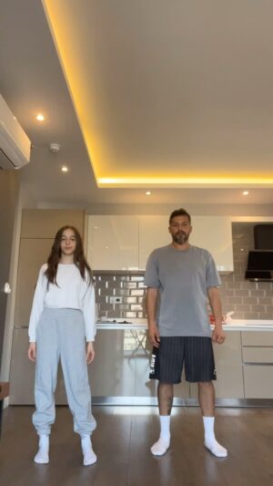 Anıl İlter Instagram - Koreografi desen var.