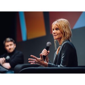 Anita Briem Instagram - So honored to accept the FIPRESCI award on behalf of @gudm.arnar and the whole team of BEAUTIFUL BEINGS / BERDREYMI at @mastercardoffcamerafestival in Krakow last night ♥️ And just so proud to belong to this group of truly beautiful beings ♥️ You guys are the bees knees!! ♥️🥰 #beautifulbeings @joinmotionpictures @larakettler @supersturla #berdreymi @birgirdagur04 @askell.einar @viktorbenony @snorri_rafn_ @modurskipid @isold.elfud @olafurdarriolafsson @isgerdur @kamilla.gudrun @emmahafsteins @sunn_a05 @davidgudbrands @huldahelga @helgaroshannam @kristinjulla @willemquarl @sunnalif05