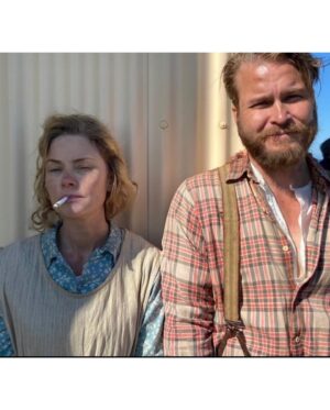 Anita Briem Instagram - thank you all the beautiful people who surrounded me in 2022. all the films I was a part of and I’m so proud of. the tv series I wrote and got to film. the travel and the privilege of so many new experiences this past year. I am so grateful