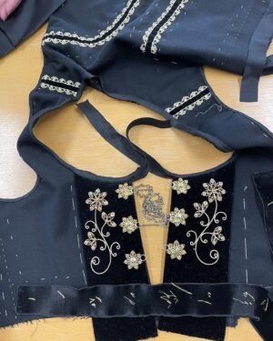 Anita Briem Instagram - I was at a breaking point from stress, so I figured I’d sow myself an Icelandic national costume (logical). I attended a brilliant 10 week course and decided to weave into the very fabric the theme of light and romance ✨

I’m proud of myself for achieving something out of my skill set (glad I didn’t realize how hard it would be before I started) and for creating a lovely little legacy honoring our ancestors for my daughter to have when she’s older. 

Step by step / stitch by stitch… I guess anything is possible ♥️

#birtaogrómantík #nationalcostume