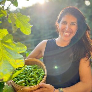 Anita Corsini Instagram - I grabbed the last of the summer peppers today while enjoying some 90s rap and gorgeous weather. Bring on the fall! 🍂

#gardner #fallgarden #redbarnhomes #happyplace