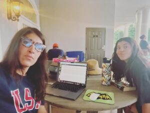 Anita Corsini Instagram - Swim team duties. It’s a thing. Wearing all the hats this week. 🧢👒🎩🎓🪖⛑️

#mom #momlife #moment #moments #instamoment #mommy