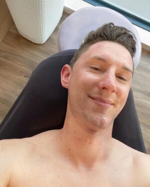 Anita Wigl'it Instagram - You know that my love for @caci_nz knows no bounds! 😍

I’ve always had bumpy skin / acne scarring and over the past six months Caci has helped me immeasurably!

Through a series of facials and products my skin has majorly improved. The treatment that I love the most though is Fractional CO2 Laser. This procedure causes controlled damage to the skin which allows the bodies natural healing process to create beautiful smooth skin, hugely helpful for the acne scarring on my forehead.

Although not finished yet the results have been incredible so far and I want to thank the team at Caci for everything! Not only do their treatments work they also have beautiful facilities and staff that quickly became friends. 

I can’t wait to show you an update in another six months and can’t recommend the team at @caci_nz enough!

Photo 1 - Getting ready for Fractional Laser 
Photo 2 - My forehead before Fractional Laser and after my first treatment