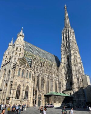 Anita Wigl'it Instagram - Vienna 🇦🇹 - where do I begin?!

I have never experienced such a wild and crazy whirlwind of a weekend! The biggest thanks to my European Manager @iangoudie / @goudieevents for treating me like a QUEEN! I have never been looked after so well or been greeted at an airport in such a beautiful way! 😍

A huge thank you also to @vossevents for having me, @chichithequeengonzalez for being so sweet and to @casper.s_life for exploring a beautiful city with me 🕺