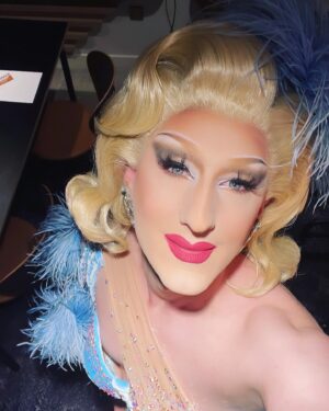 Anita Wigl'it Instagram - I’m ready for my closeup 🤩 (as long as there is good lighting 🤪)